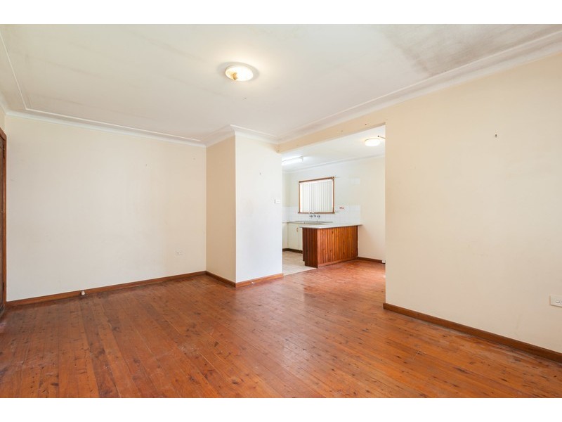 17 Barralong Road, Erina NSW 2250