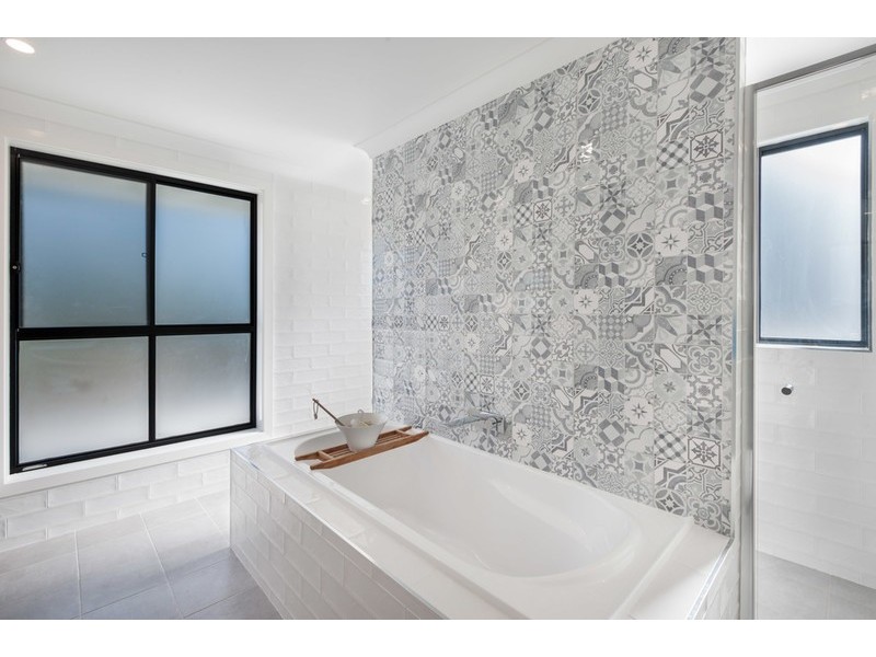 22 Portsmouth Road, Erina NSW 2250