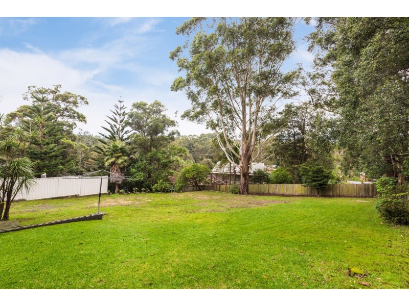9 Somerset Close, Wamberal NSW 2260