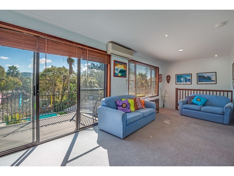 36 John Street, Forresters Beach NSW 2260