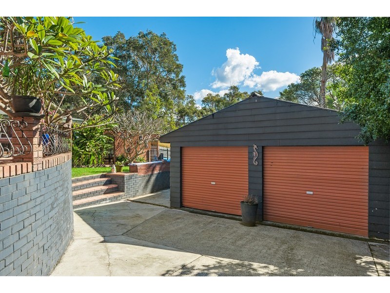 36 John Street, Forresters Beach NSW 2260