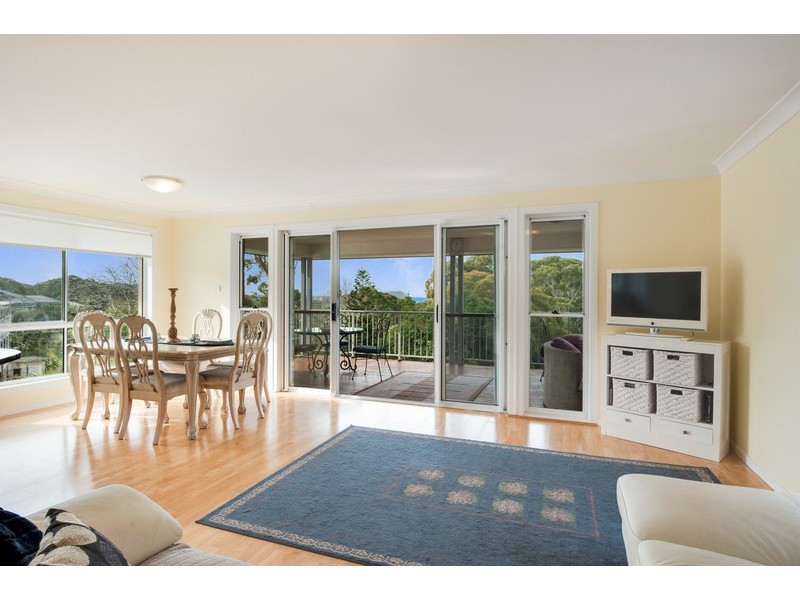16 Charles Kay Drive, Terrigal NSW 2260