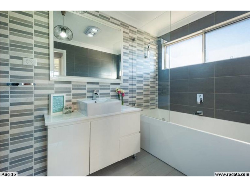 6 Karwin Avenue, Springfield NSW 2250