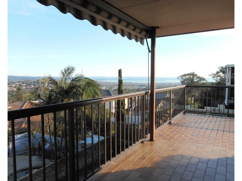 15 Stephenson Road, Bateau Bay NSW 2261