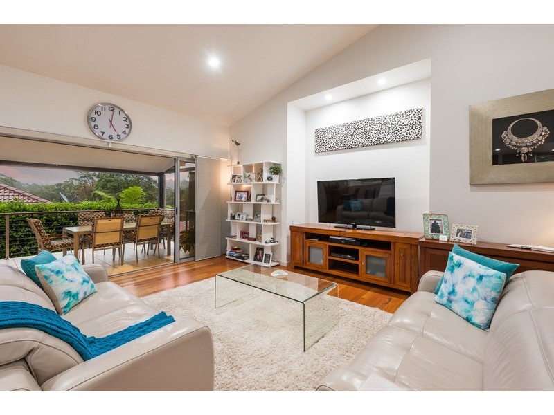 108 The Round Drive, Avoca Beach NSW 2251