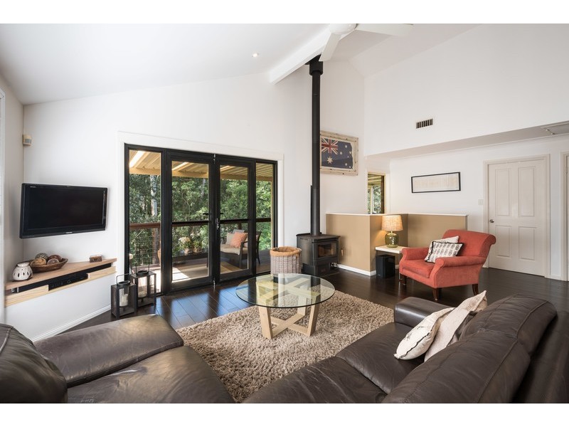 5 Thames Drive, Erina NSW 2250