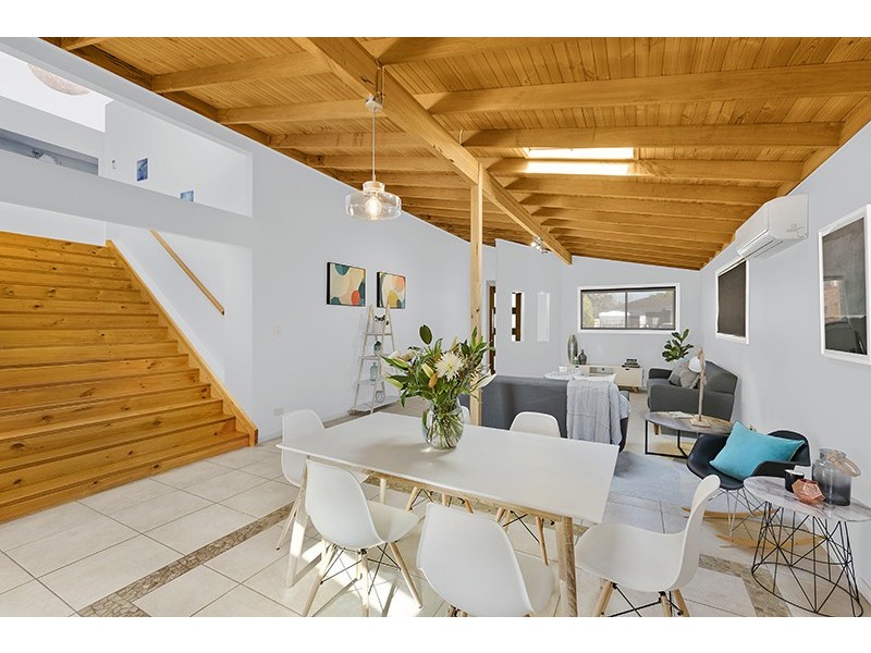 20 Captain Cook Crescent, Long Jetty NSW 2261