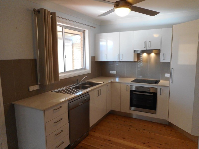 52 Tasman Avenue, Killarney Vale NSW 2261