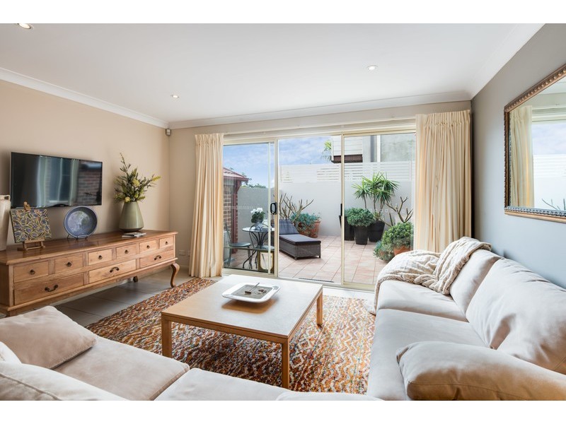 2/43 Scenic Highway, Terrigal NSW 2260