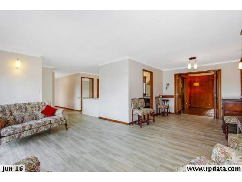 18 Dorset Close, Wamberal NSW 2260