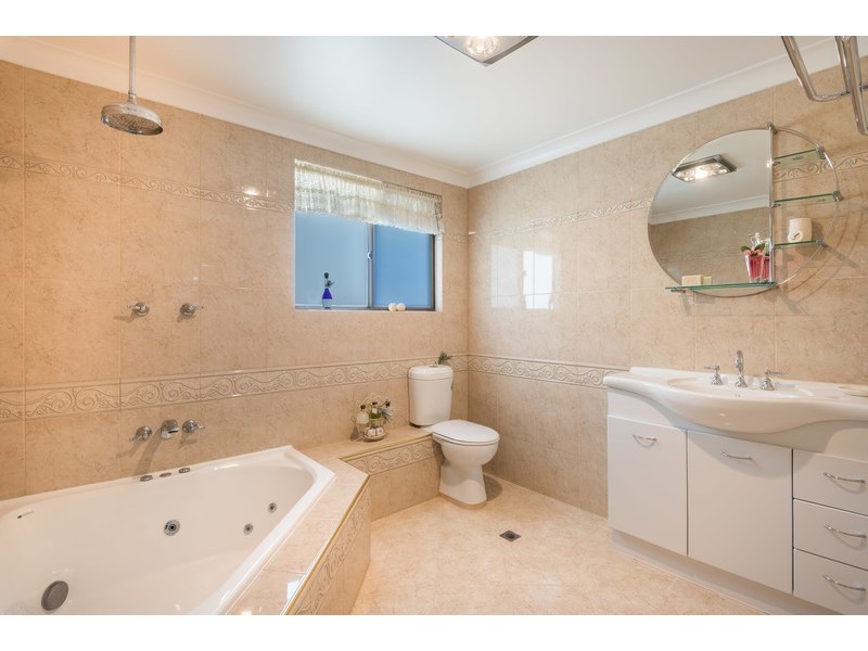 14 Lakala Avenue, Springfield NSW 2250