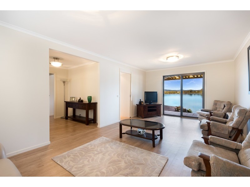 14 Skiff Place, St Huberts Island NSW 2257