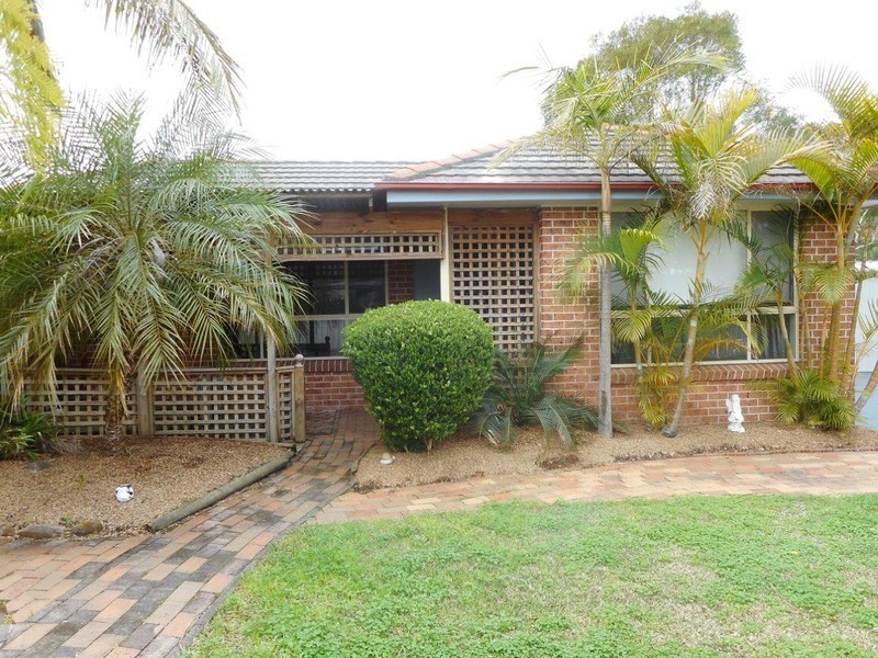 69a Lancaster Parade, Bateau Bay NSW 2261
