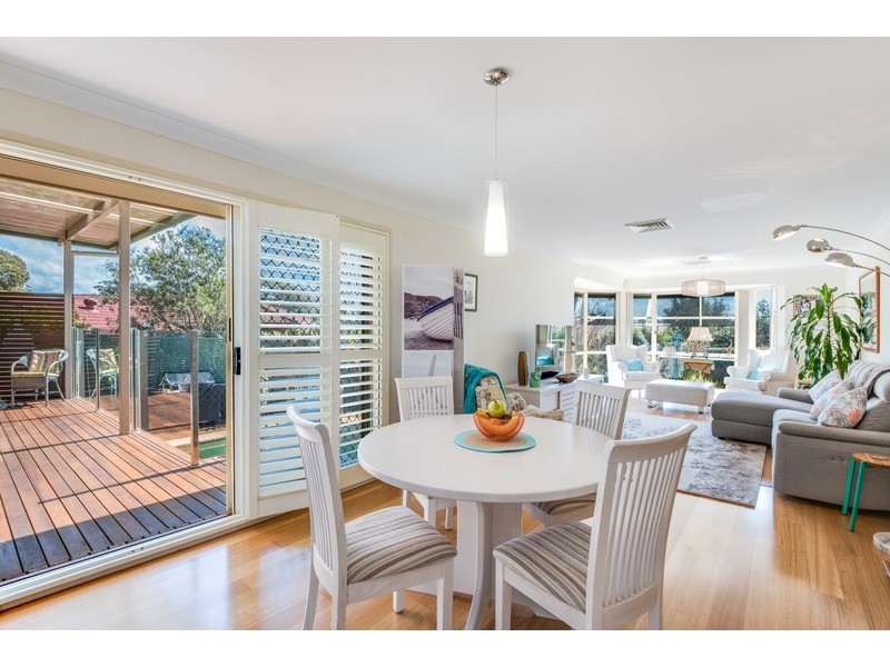 34 Thames Drive, Erina NSW 2250