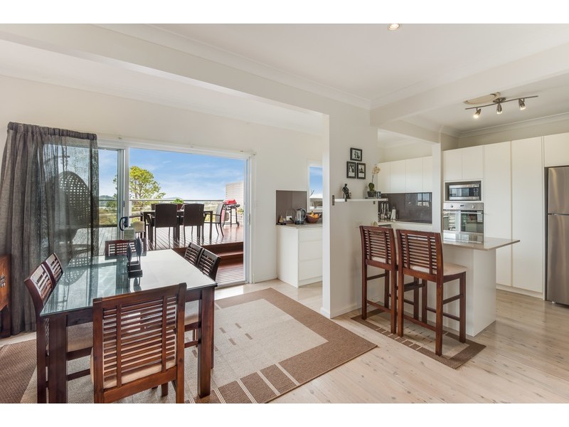 33 Headlam Parade, Springfield NSW 2250