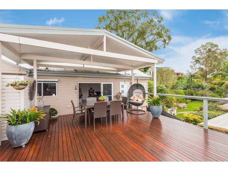 33 Headlam Parade, Springfield NSW 2250