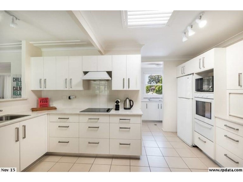 8 Lakewood Avenue, Green Point NSW 2251