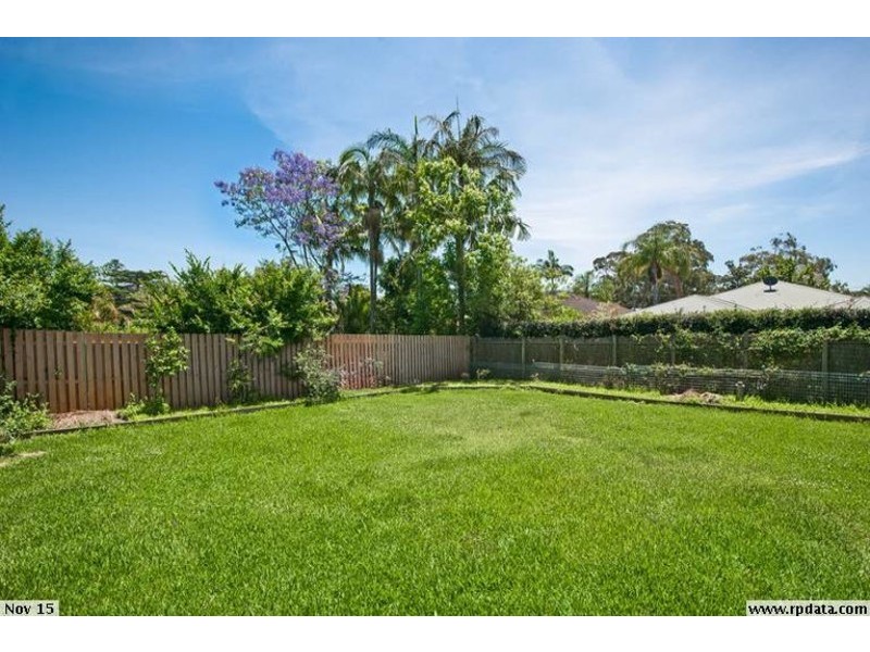 8 Lakewood Avenue, Green Point NSW 2251
