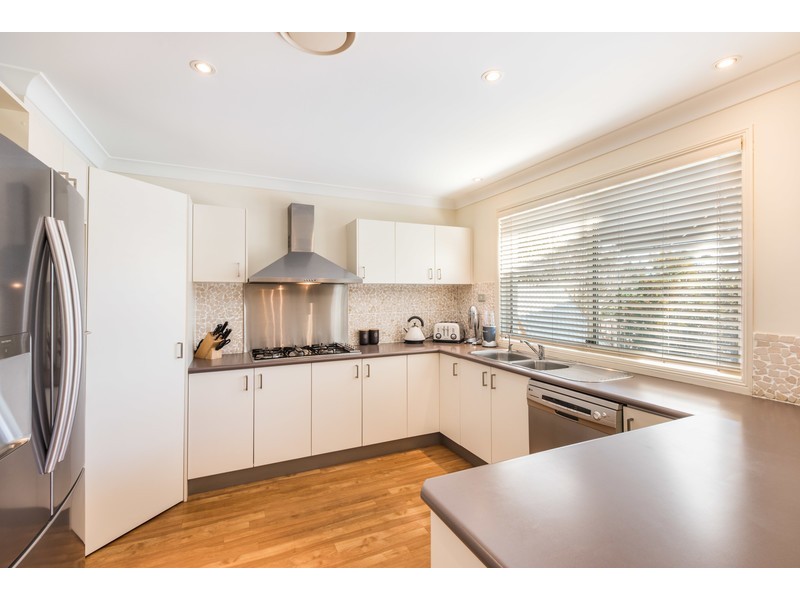 9 Beray Close, Lisarow NSW 2250