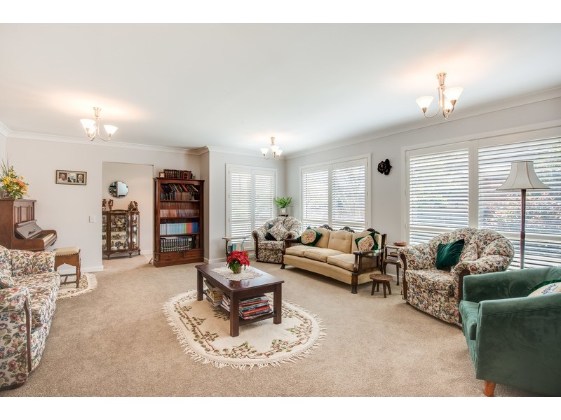 74 North Crescent, Wyoming NSW 2250