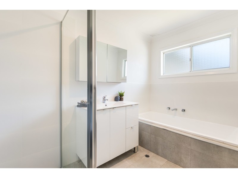 14 Talara Avenue, Bateau Bay NSW 2261