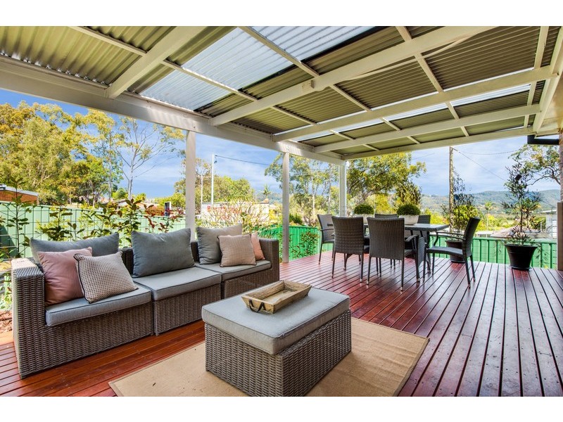 14 Talara Avenue, Bateau Bay NSW 2261