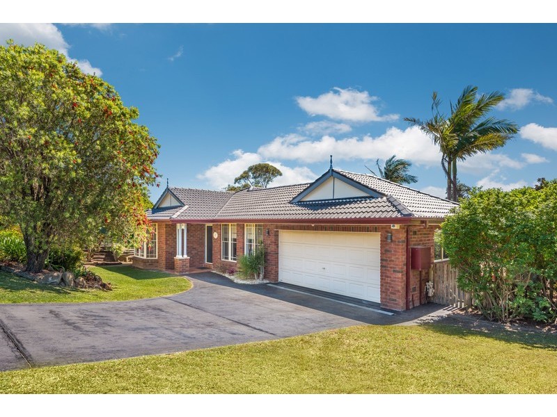 15 Sanctuary Place, Bateau Bay NSW 2261