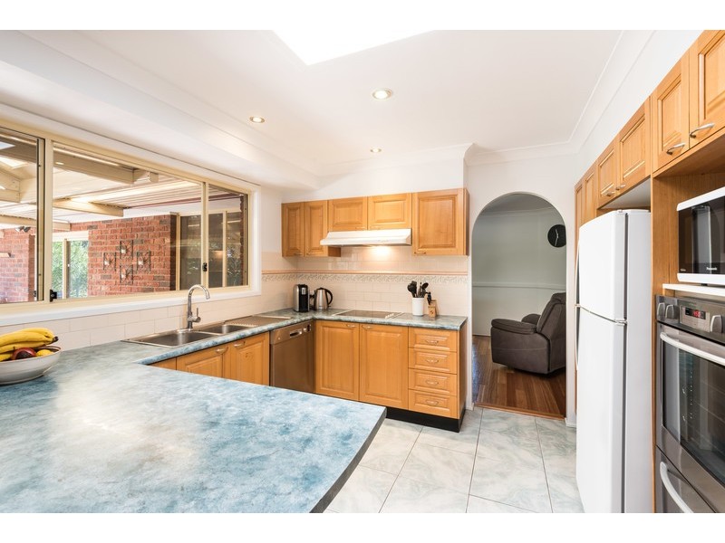 15 Sanctuary Place, Bateau Bay NSW 2261