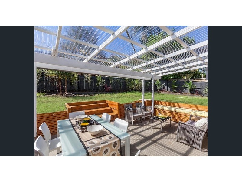 21 Angus Avenue, Wyoming NSW 2250