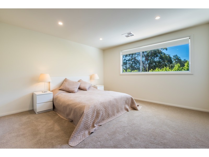 16 Applegum Close, Erina NSW 2250