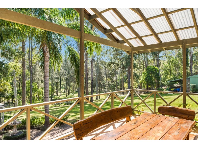 211 Wells Street, Springfield NSW 2250