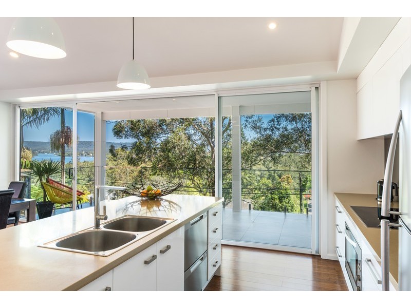 39 Broadwater Drive, Saratoga NSW 2251