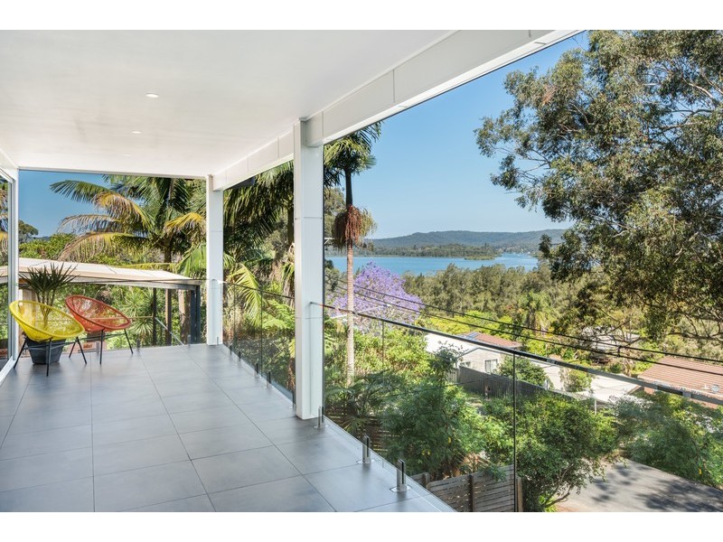 39 Broadwater Drive, Saratoga NSW 2251