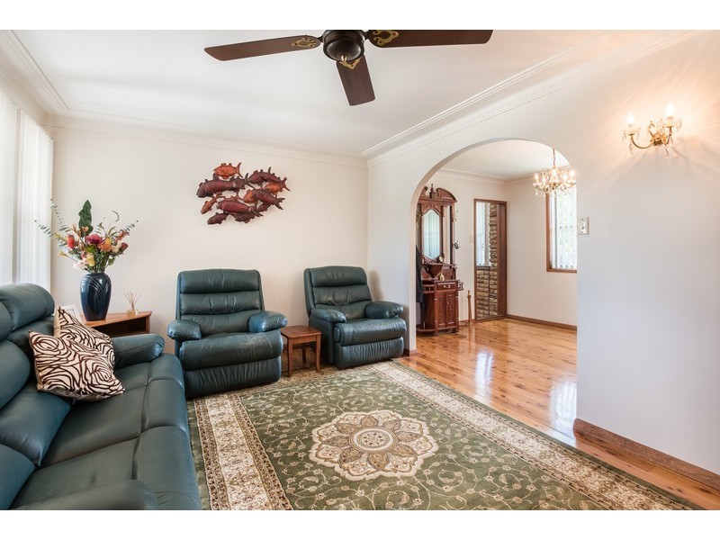 23 Dalton Street, Wyoming NSW 2250