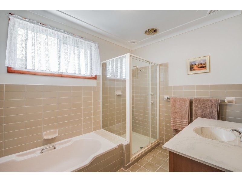 23 Dalton Street, Wyoming NSW 2250