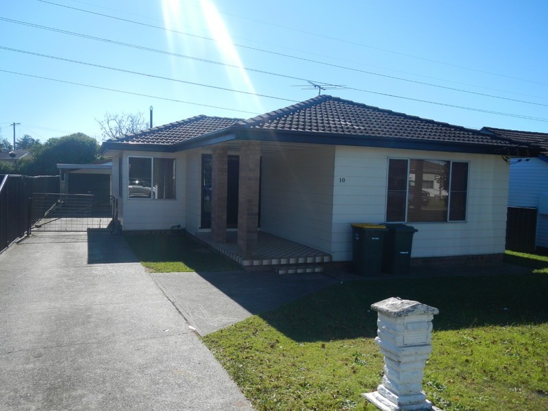 10 Curlew Crescent, Woodberry NSW 2322