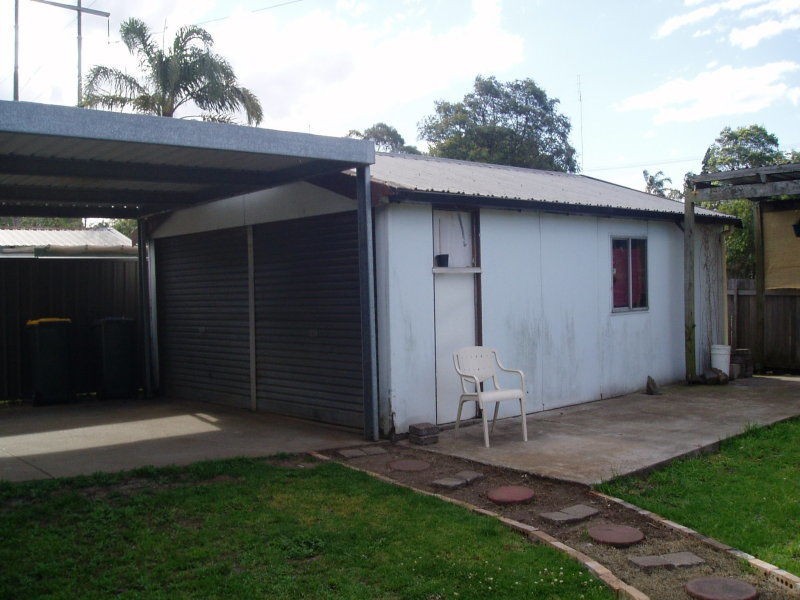 10 Curlew Crescent, Woodberry NSW 2322