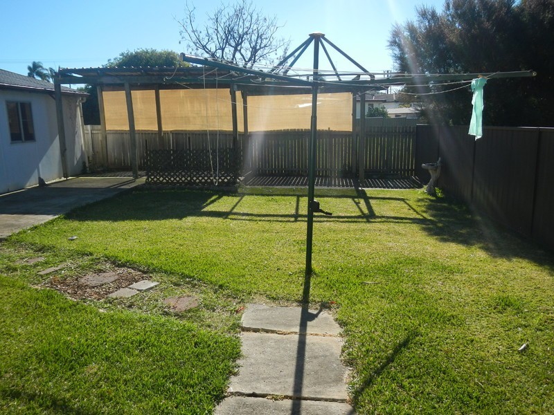 10 Curlew Crescent, Woodberry NSW 2322