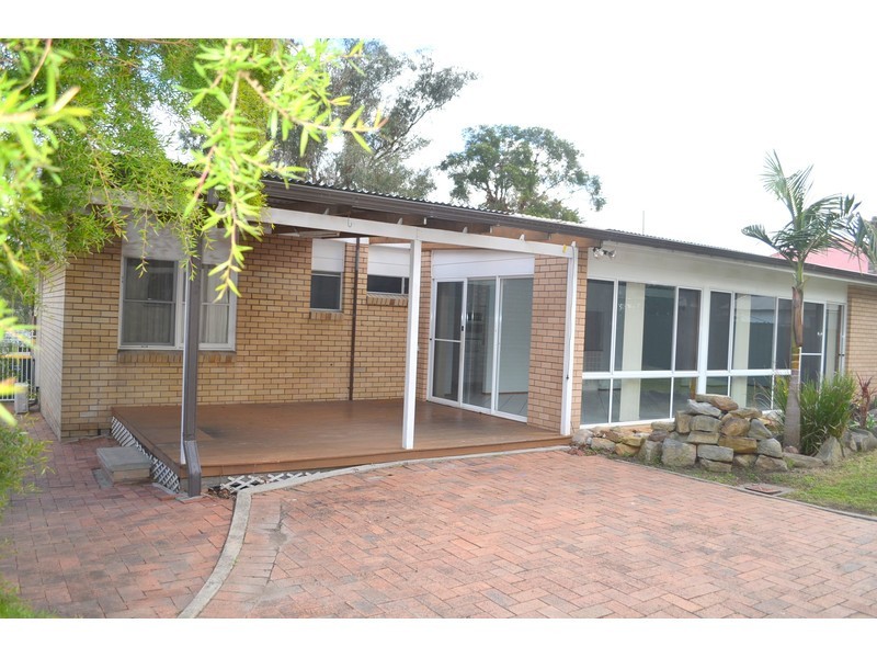 17 Karuah Street, Thornton NSW 2322