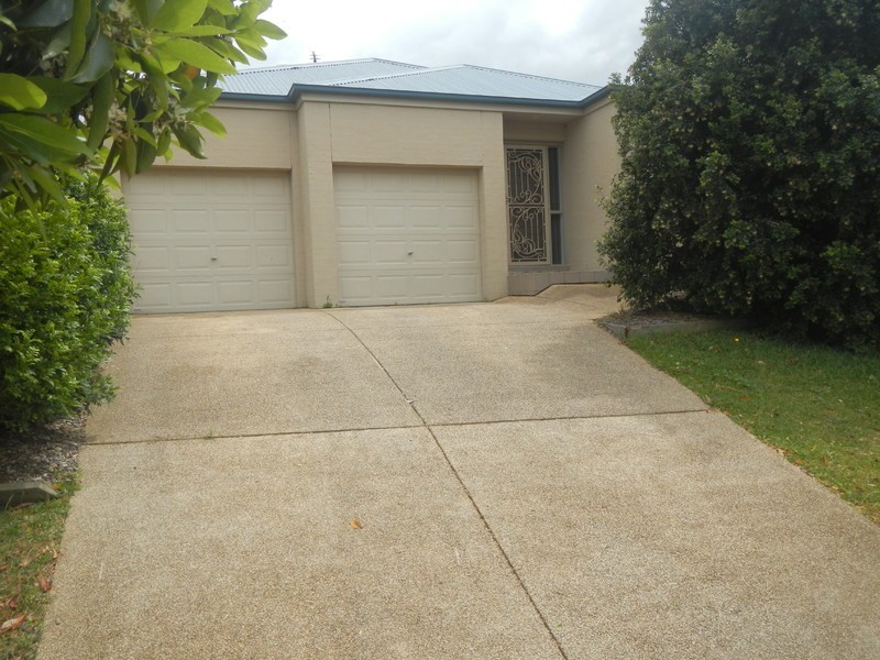 1/66 Canterbury Drive, Morpeth NSW 2321