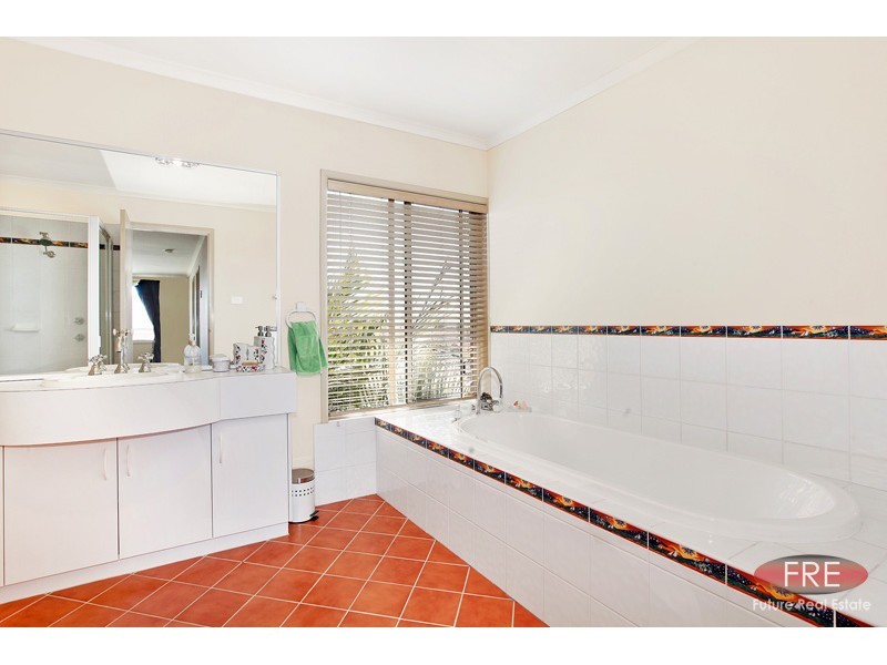 7 Acer Terrace, Thornton NSW 2322