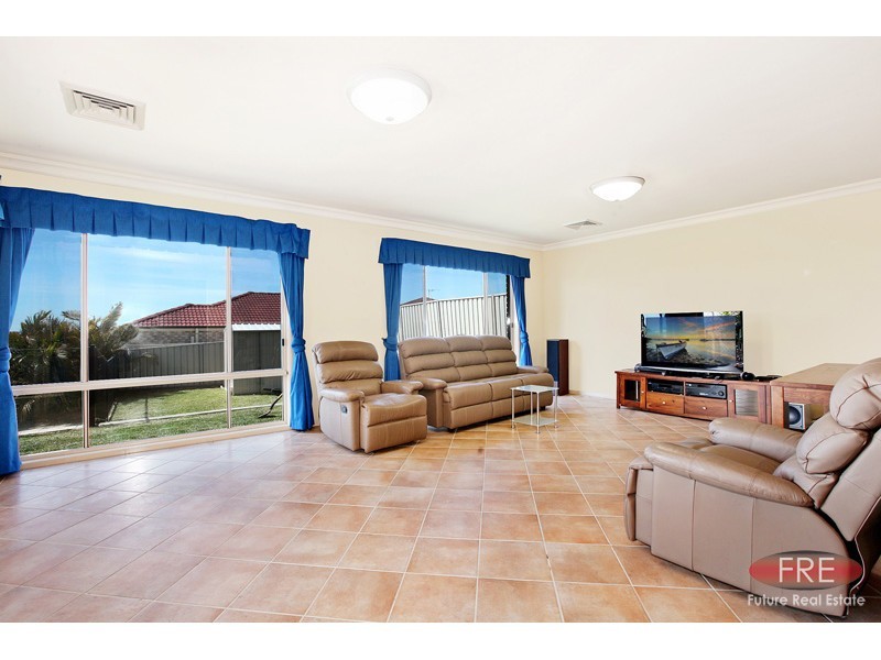 7 Acer Terrace, Thornton NSW 2322