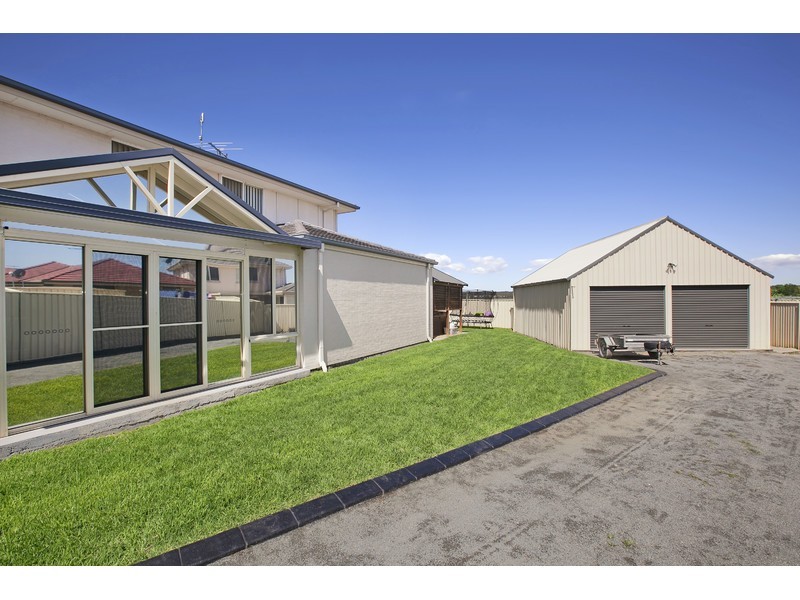 24 Golden Wattle Crescent, Thornton NSW 2322