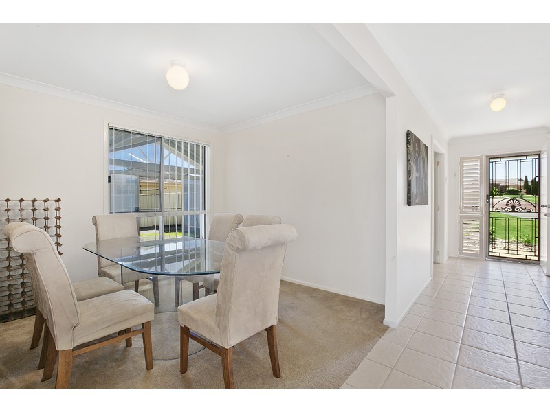 24 Golden Wattle Crescent, Thornton NSW 2322