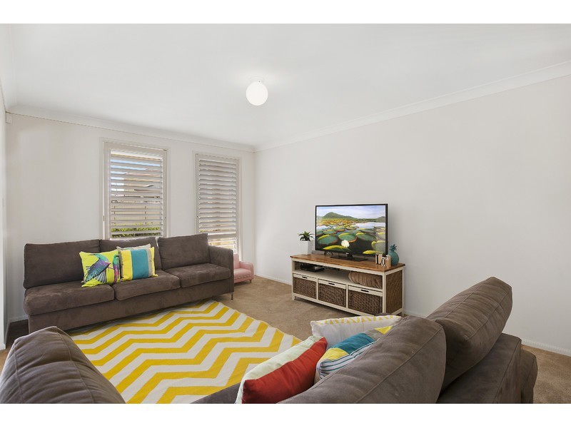 24 Golden Wattle Crescent, Thornton NSW 2322