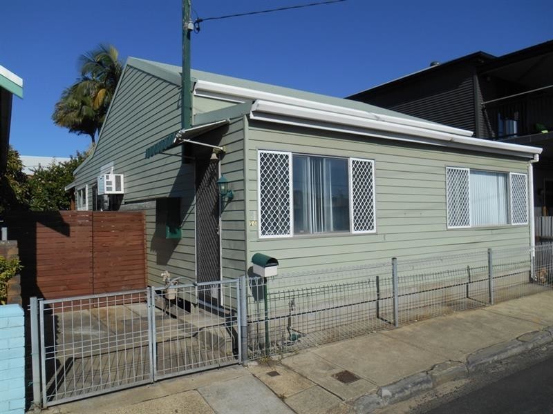 14 Dickson Street, Wickham NSW 2293