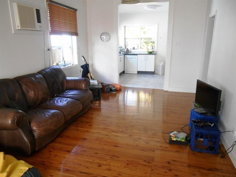 14 Dickson Street, Wickham NSW 2293