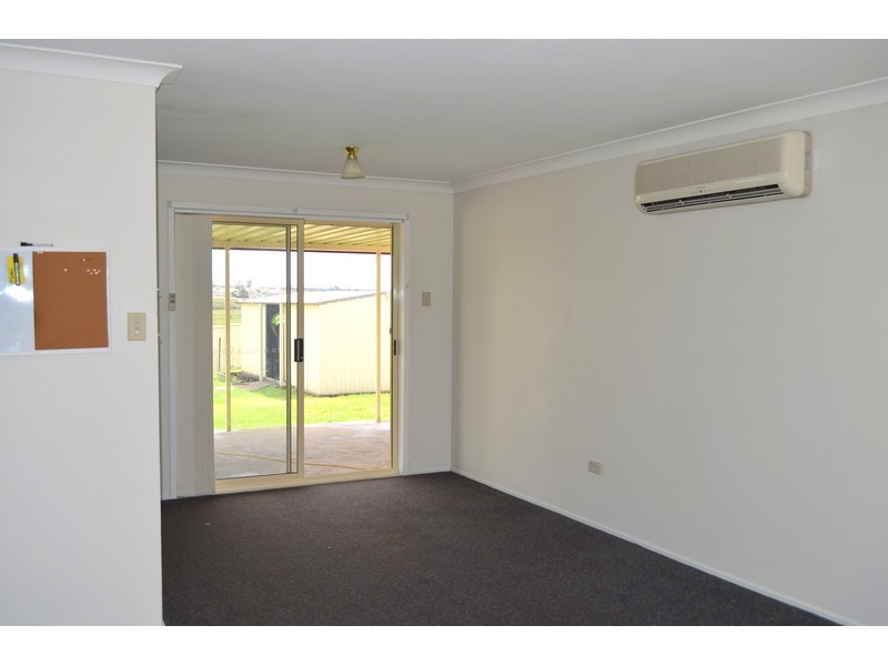 54 Michael Hill Avenue, Woodberry NSW 2322