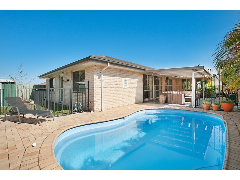5 Laurel Close, Thornton NSW 2322
