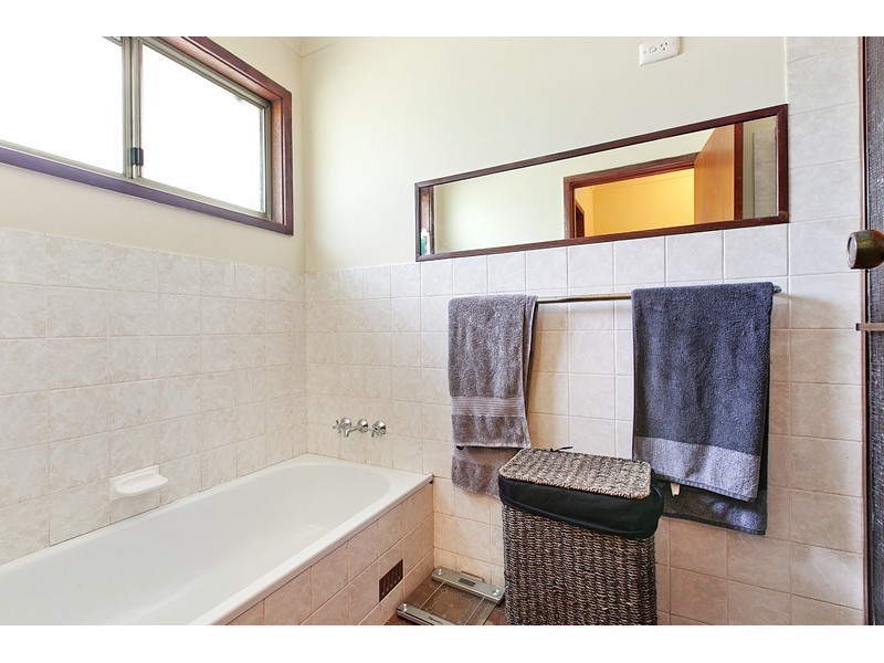 2 Saarinen Close, Thornton NSW 2322